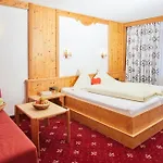 Hubertushof - Ihr Mit Herz 호텔 4*